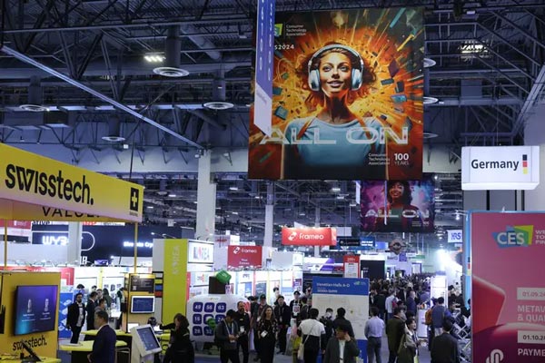 CES 2025现场：国产机器人成全球关注焦点